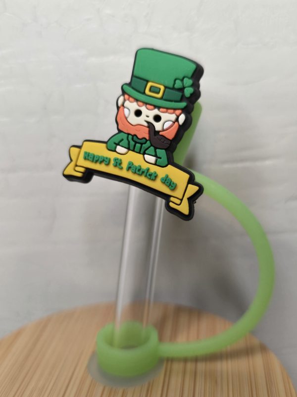 St. Patrick's Day, 16 OZ frosted tumbler. Pinches get stitches. UV DTF